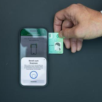Mehr Informationen zum Thema: 'Lehner: Das Smartphone wird zum E-Card-Reader'