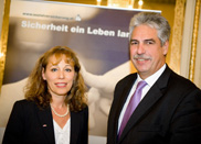 Mag. Ingrid Reischl und Dr. Hans Jörg Schelling